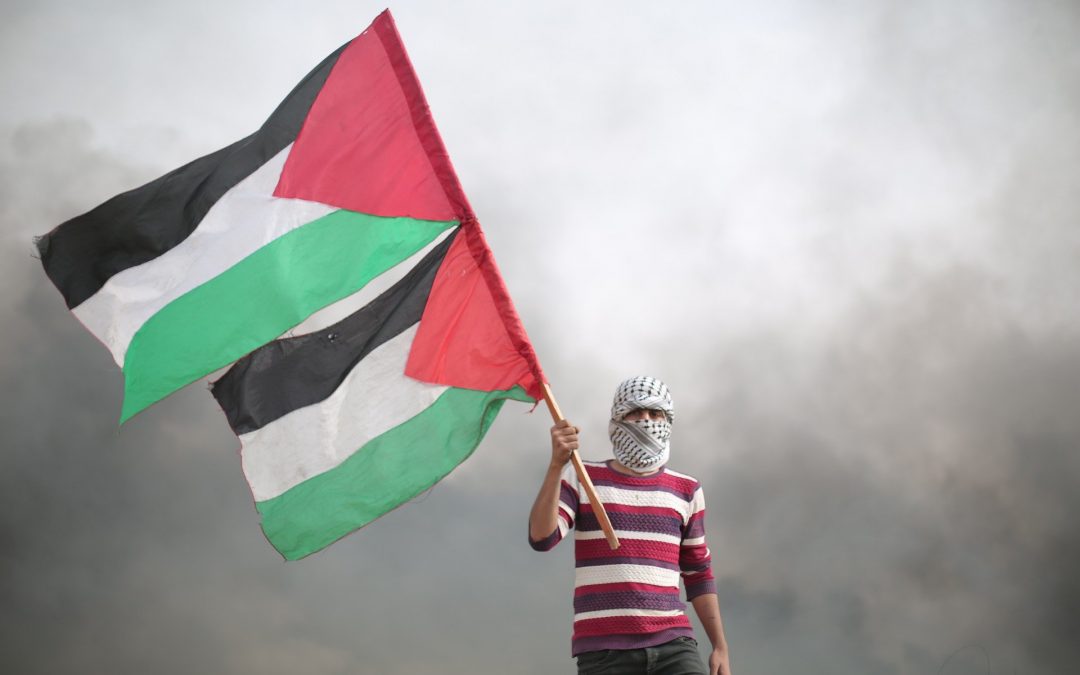 Une libérale photographiée avec des Palestiniens antisémites